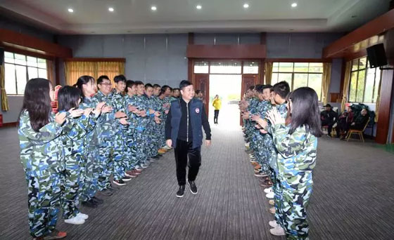 團(tuán)建活動(dòng) | 凝心聚力，我們是一家人！