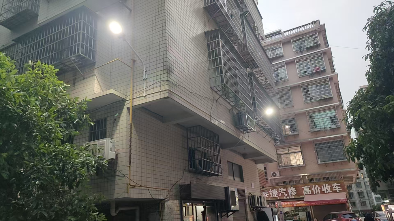 市政要聞 | 感謝信里的民生溫度！湘江新區(qū)八家灣小區(qū)改造工程圓滿收官獲天頂街道點贊